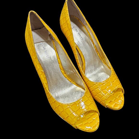 Nine West Liatriso Peep Toe 4" Heel 8M Yellow Snake Print - Picture 6 of 8